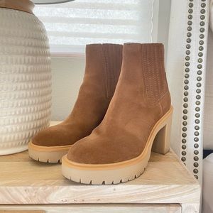 Dolce Vita Tan Suede boots